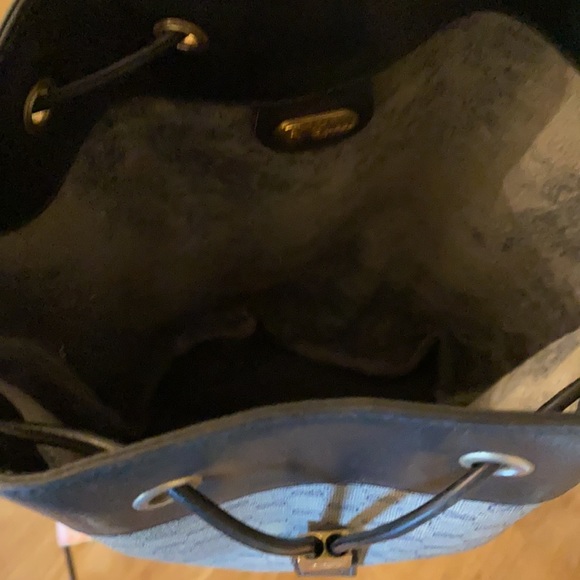 Authentic GUCCI Ophelia Bucket Style Shoulder Strap - Picture 9 of 16